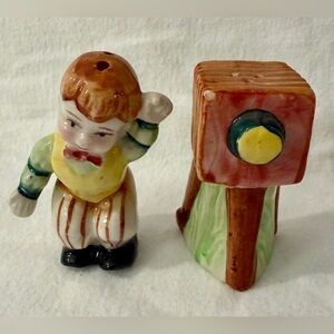 Vintage Camera Man Photographer Salt and Pepper Shakers Made In Japan 2.5”